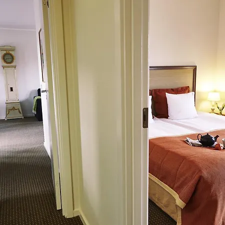 Ascot Lägenhetshotell 4*
