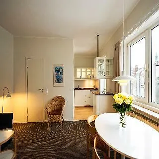 Ξενοδοχείο με διαμερίσματα Ascot 4*