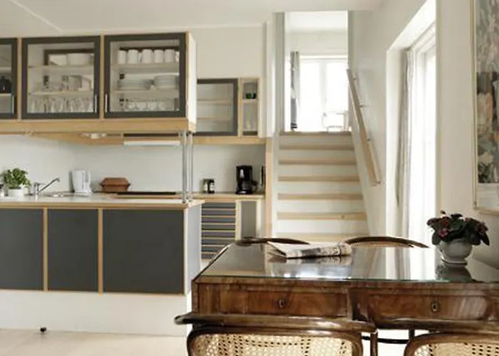 Ascot Lägenhetshotell 4*