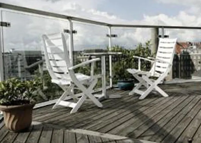 Ascot Lägenhetshotell 4*