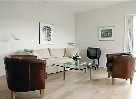 Lägenhetshotell Ascot 4*