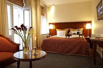 Ascot Aparthotel 4*